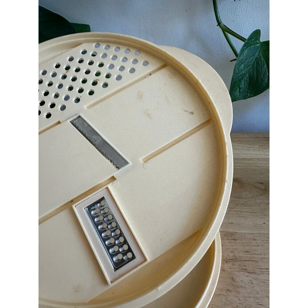Vintage  Its a Doozy In the  Kitchen Super Salad Server